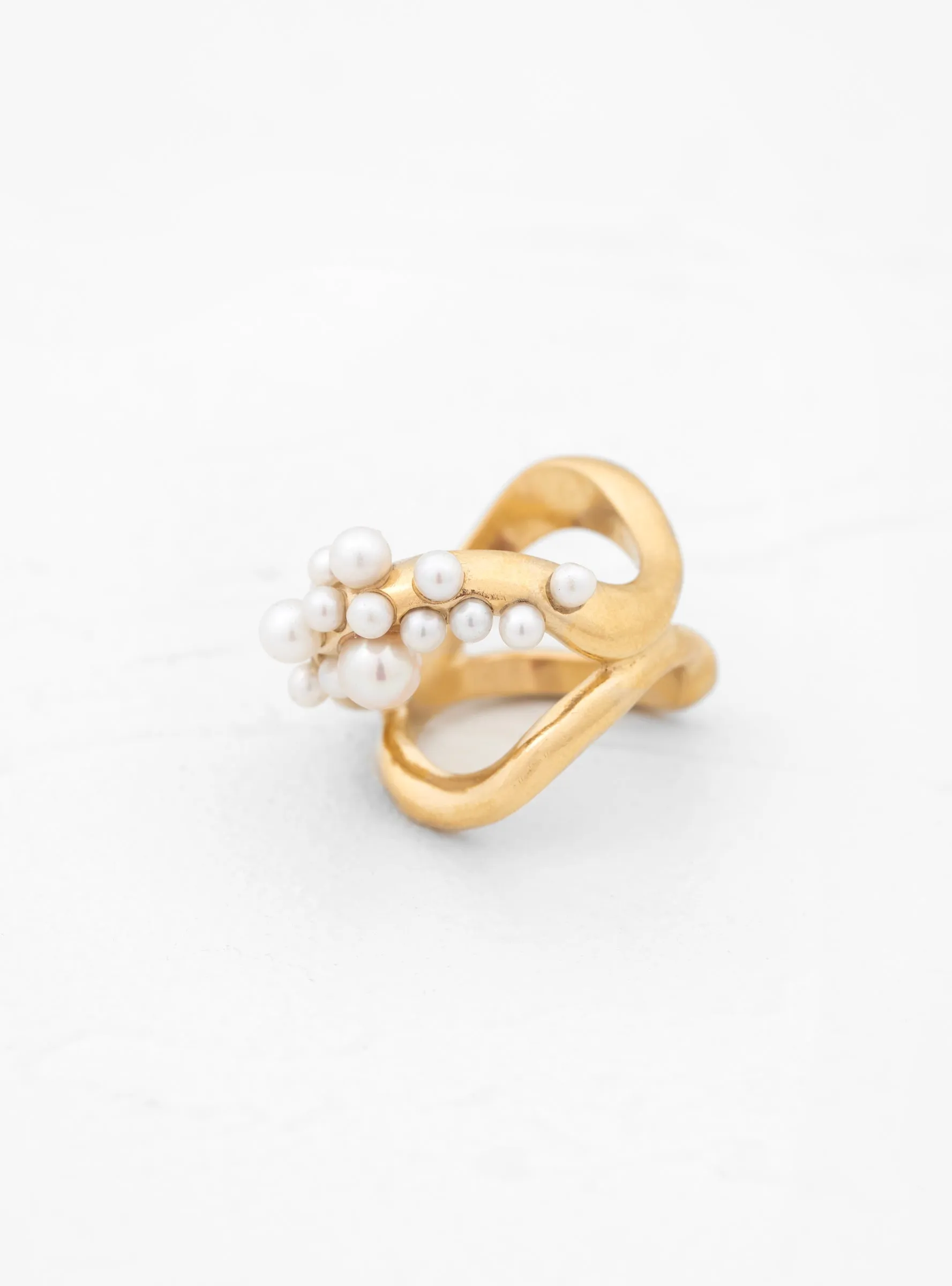 Double Wave Cluster Ring Gold