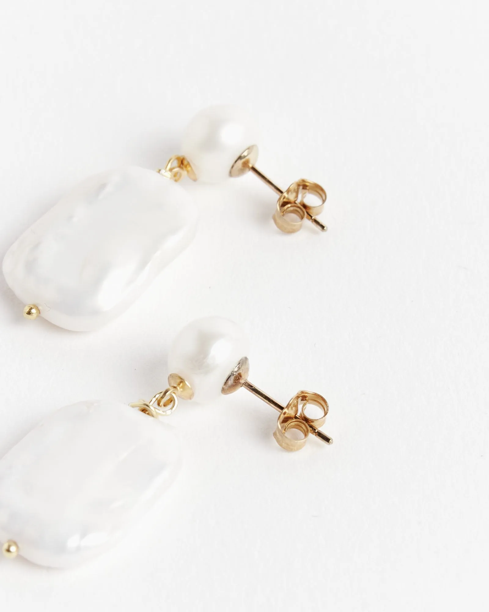 Sybil Earrings in Ivory/Gold